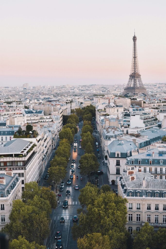 How to Plan a Wedding in Paris from Abroad